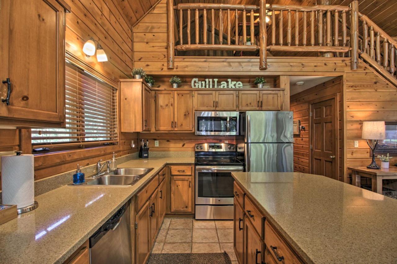 Alluring Nisswa Cabin On Gull Lake With Fireplace! Exterior photo